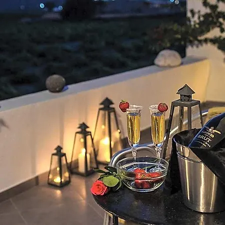 Отель Iliovasilema Santorini